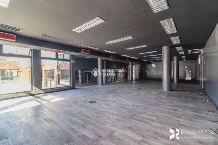 Ponto Comercial para alugar, 500m² no Tristeza, Porto Alegre