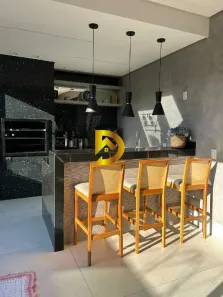 Casa com 3 Quartos para alugar, 290m² no Cidade Jardim, Uberaba