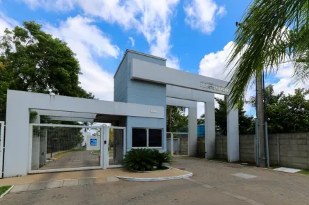 Apartamento com 2 Quartos para alugar, 52m² no Olaria, Canoas