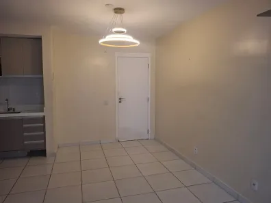 Apartamento com 3 Quartos para alugar, 74m² no Calhau, São Luís