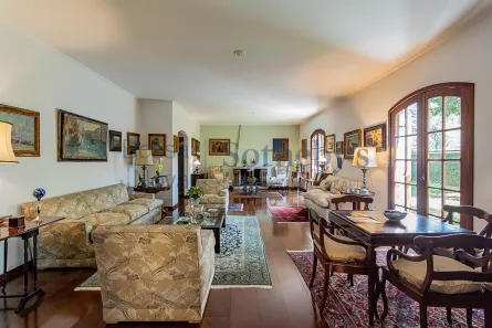 Casa com 4 Quartos à venda, 440m² no Jardim Leonor, São Paulo