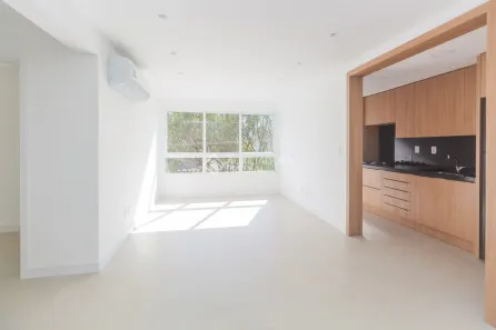 Apartamento com 2 Quartos para alugar, 79m² no Passo da Areia, Porto Alegre
