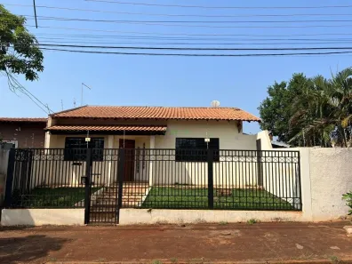Casa com 3 Quartos à venda, 187m² no Aeroporto, Londrina