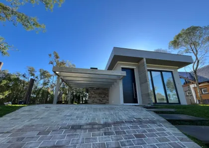 Casa com 3 Quartos à venda, 200m² no Pórtico, Gramado