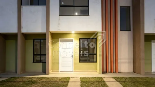 Sobrado com 2 Quartos à venda, 57m² no Jardim Carvalho, Ponta Grossa