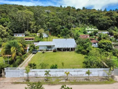 Casa com 3 Quartos à venda, 337m² no Albuquerque, Teresópolis