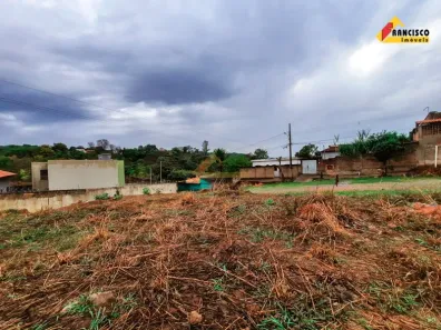 Lote/Terreno à venda, 300m² no Das Oliveiras, Divinópolis