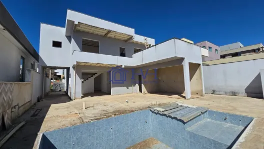 Casa de Condomínio com 3 Quartos à venda, 300m² no Residencial Park I, Vespasiano