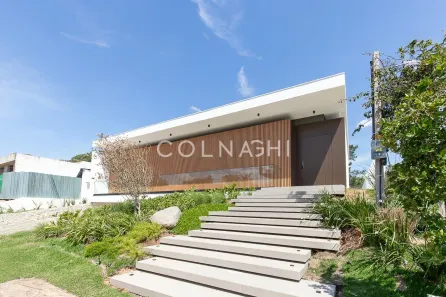 Casa de Condomínio com 4 Quartos à venda, 600m² no Belém Novo, Porto Alegre