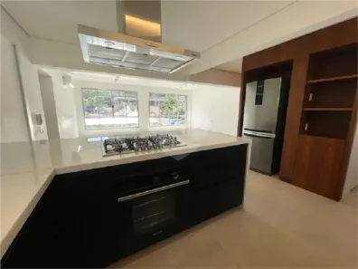 Apartamento com 3 Quartos à venda, 172m² no Cerqueira César, São Paulo
