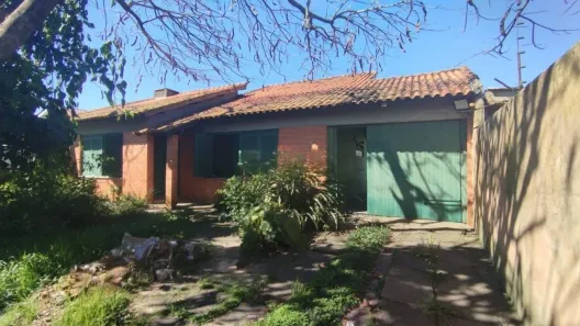 Casa com 3 Quartos à venda, 257m² no Guarujá, Porto Alegre