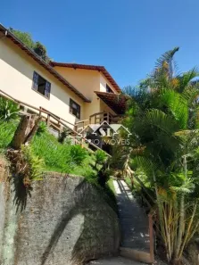 Casa de Condomínio com 3 Quartos à venda, 200m² no Itaipava, Petrópolis