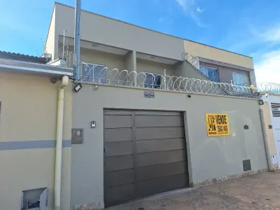 Sobrado com 3 Quartos à venda, 130m² no Residencial Vale do Araguaia, Goiânia