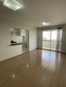 Apartamento com 3 Quartos para alugar, 78m² no Vila Bosque, Maringá