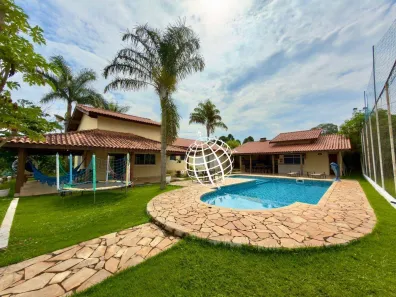 Fazenda/Sítio com 4 Quartos à venda, 327m² no Batatuba, Piracaia