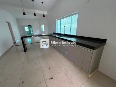 Casa com 3 Quartos para alugar, 200m² no Umuarama, Uberlândia