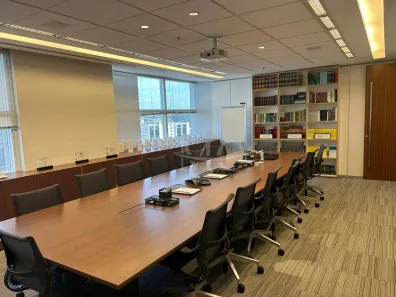 Sala Comercial para alugar, 200m² no Vila Olímpia, São Paulo