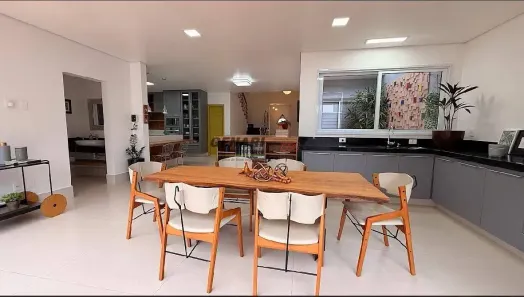 Sobrado com 3 Quartos à venda, 248m² no Jardim Residencial Dona Maria José, Indaiatuba