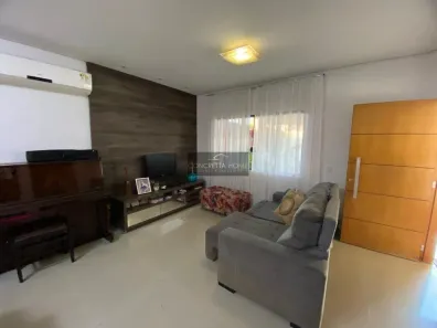Casa com 3 Quartos à venda, 160m² no Centro-Sul, Várzea Grande