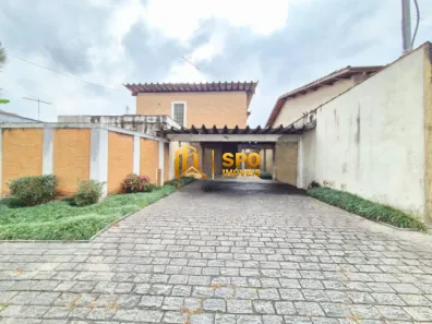 Casa com 4 Quartos à venda, 251m² no Jardim Campo Grande, São Paulo