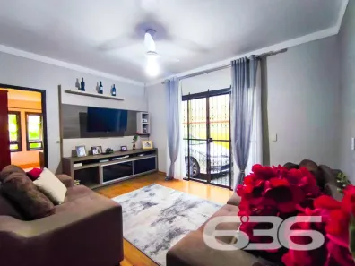 Casa com 3 Quartos à venda, 170m² no Vila Nova, Joinville