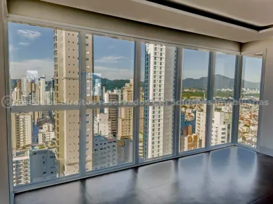 Apartamento com 3 Quartos à venda, 135m² no Centro, Balneário Camboriú
