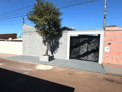 Casa com 3 Quartos à venda, 174m² no Jardim Maria Celina, Londrina