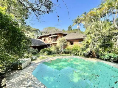 Casa com 5 Quartos para alugar, 923m² no Vila Santo Antônio, Cotia