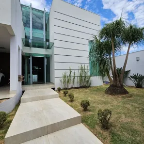 Sobrado com 3 Quartos à venda, 326m² no Anápolis City, Anápolis
