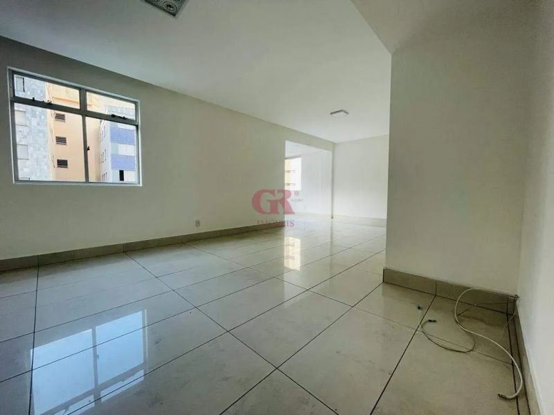 Apartamento com 3 quartos — Buritis, Belo Horizonte
