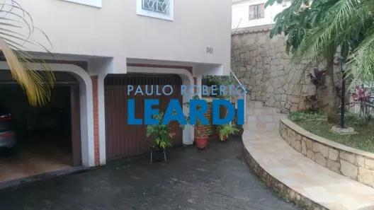 Sobrado com 3 Quartos à venda, 300m² no Jardim Piqueroby, São Paulo