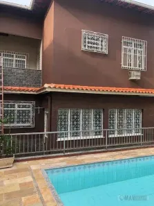 Casa com 6 Quartos à venda, 412m² no Vila Valqueire, Rio de Janeiro