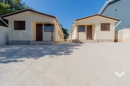 Casa com 3 Quartos para alugar, 40m² no Butiatuvinha, Curitiba