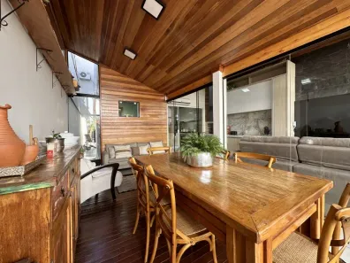 Casa com 3 Quartos à venda, 107m² no Colúmbia, Londrina
