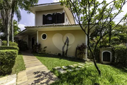Casa com 4 Quartos para alugar, 396m² no Jardim Leonor, São Paulo