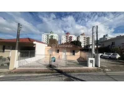 Casa com 3 Quartos à venda, 162m² no Praia Comprida, São José