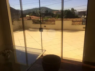 Sobrado com 4 Quartos à venda, 370m² no Vila Albertina, São Paulo