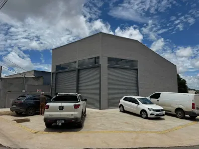 Galpão/Depósito/Armazém à venda, 297m² no Independência, Aparecida de Goiânia