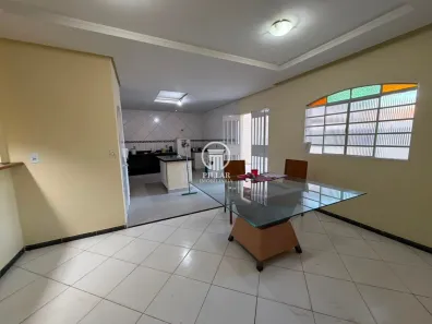 Casa com 3 Quartos para alugar, 140m² no Edgar Pereira, Montes Claros