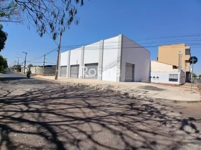 Ponto Comercial para alugar, 85m² no Granada, Uberlândia