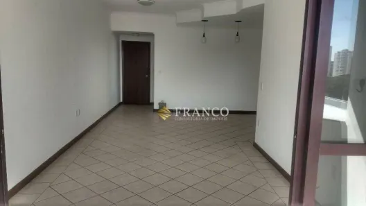 Apartamento com 3 Quartos para venda ou aluguel, 110m² no Centro, Taubaté