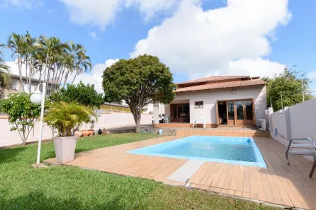 Casa com 4 Quartos à venda, 337m² no Vila Nova, Porto Alegre