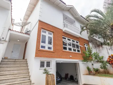 Sobrado com 3 Quartos à venda, 316m² no Jardim Virginia Bianca, São Paulo
