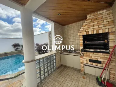Casa com 3 Quartos para alugar, 379m² no Fundinho, Uberlândia