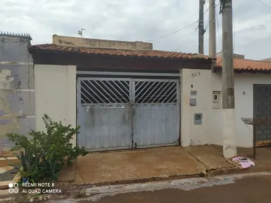 Casa com 3 Quartos à venda, 122m² no Parque São Paulo (Vila Xavier), Araraquara