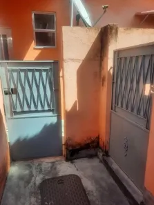 Casa com 1 Quarto para alugar, 35m² no Padre Miguel, Rio de Janeiro