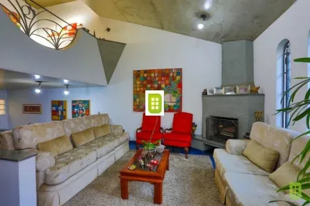 Sobrado com 4 Quartos para alugar, 400m² no Vila Bastos, Santo André