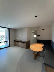 Apartamento com 3 Quartos para alugar, 94m² no Vila Bosque, Maringá