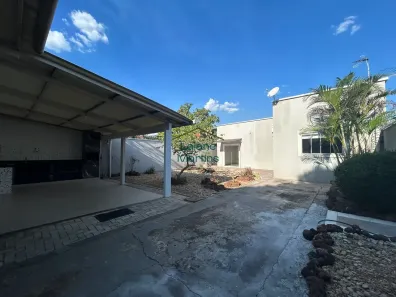 Casa com 4 Quartos para venda ou aluguel, 172m² no Plano Diretor Sul, Palmas