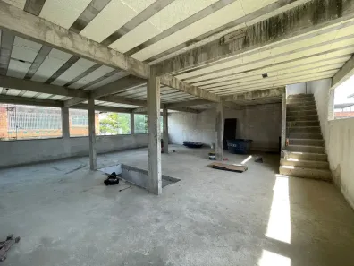 Prédio Comercial para alugar, 200m² no Jardim Catarina, São Gonçalo
